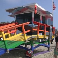 13402887_061923-kabc-santa-monica-progress-pride-flag-lifeguard-towers-img-rev